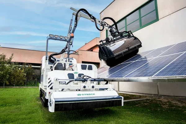 Nettoyeur SolarClean pour panneaux photovoltaïques et solaires Hymach 3