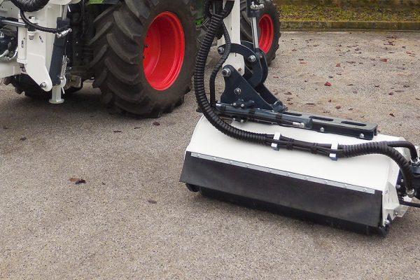 Équipement optionnel à déplacement latéral pour la tête de machine